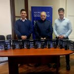 Se entregaron equipos de comunicación para la Policía