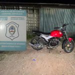 FUERON DETENIDOS POR RESISTENCIA A LA AUTORIDAD EN UN PROCEDIMIENTO DE TRÁNSITO