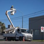 <strong>LA MUNICIPALIDAD DE RIVADAVIA AVANZA CON LA COLOCACIÓN DE LUMINARIAS LED EN AMÉRICA</strong>
